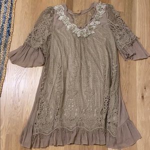 Lace tunic dress